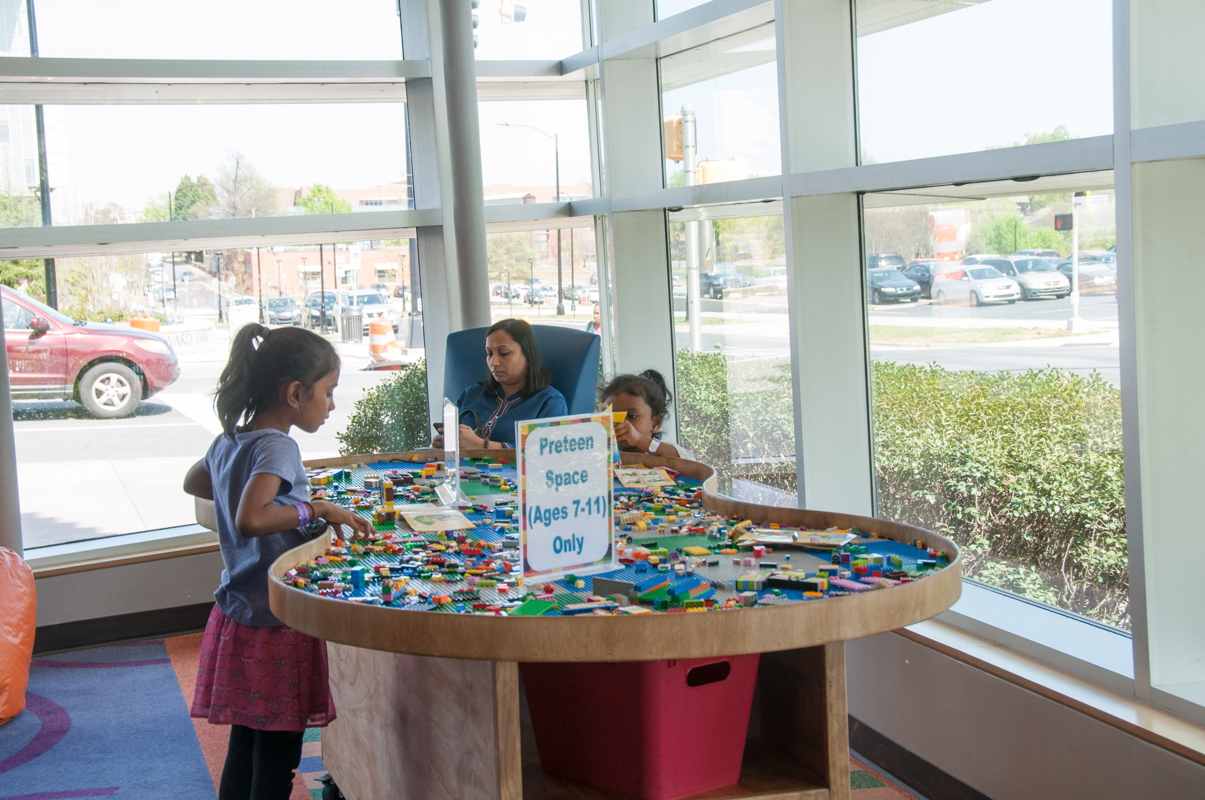 Children Playing with Blocks at ImaginOn